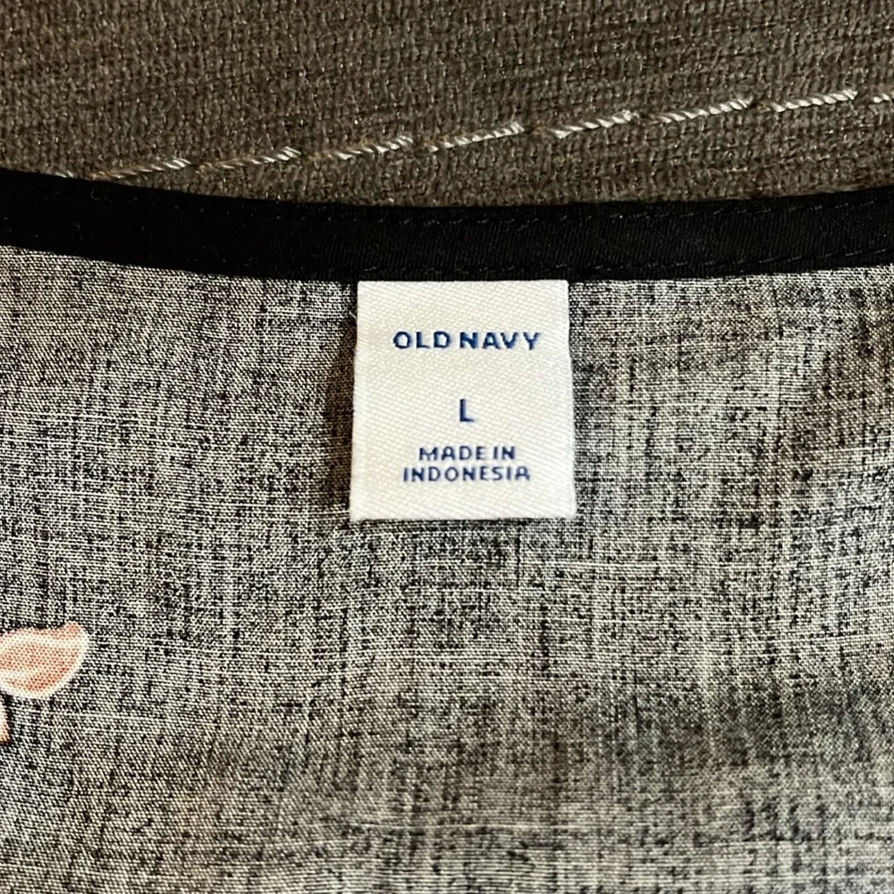 Old Navy Blouse - Picture 2 of 6